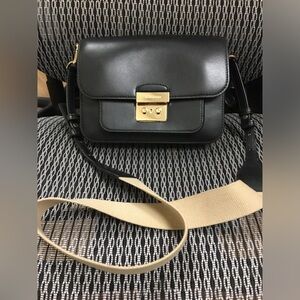 MICHAIL KORS shoulders BAG no refundable original